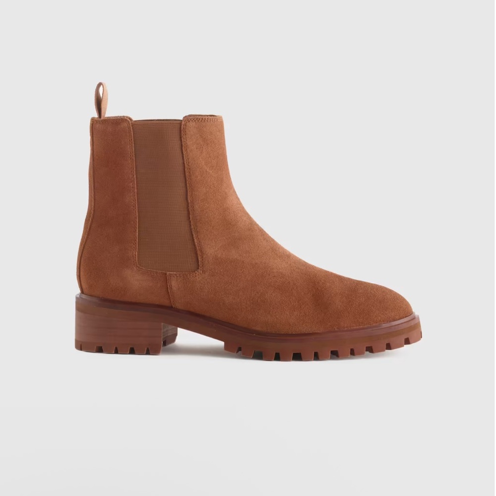 NWT Quince Suede Chelsea Boots